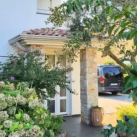 Apartment Bozo Peroj
